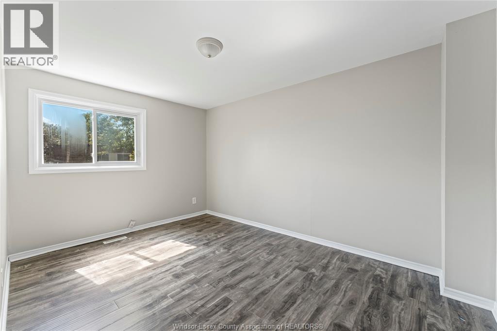 5430 Lassaline — photo 12