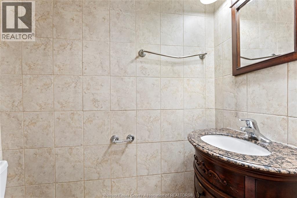 5430 Lassaline — photo 7