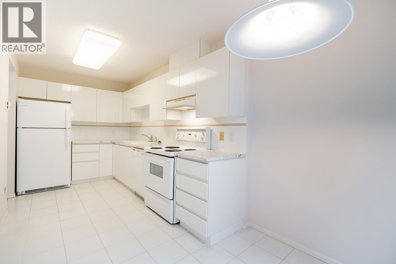203 6622 SOUTHOAKS CRESCENT, Burnaby - Image 1