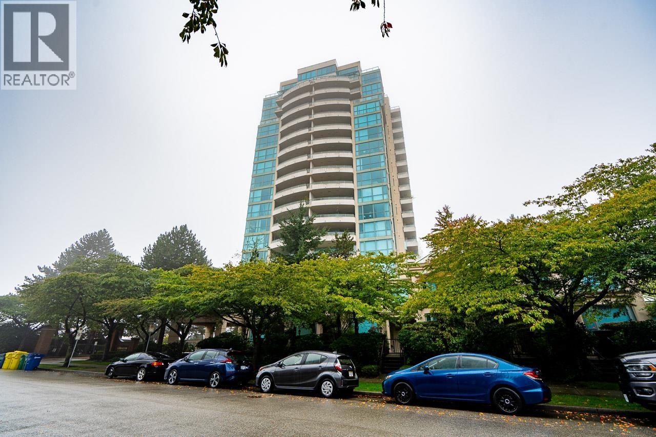 203 6622 SOUTHOAKS CRESCENT, Burnaby - Image 1