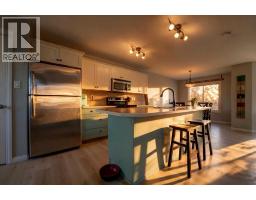 Living room - 71 Keystone Terrace W, Lethbridge, AB T1J2A1 Photo 6