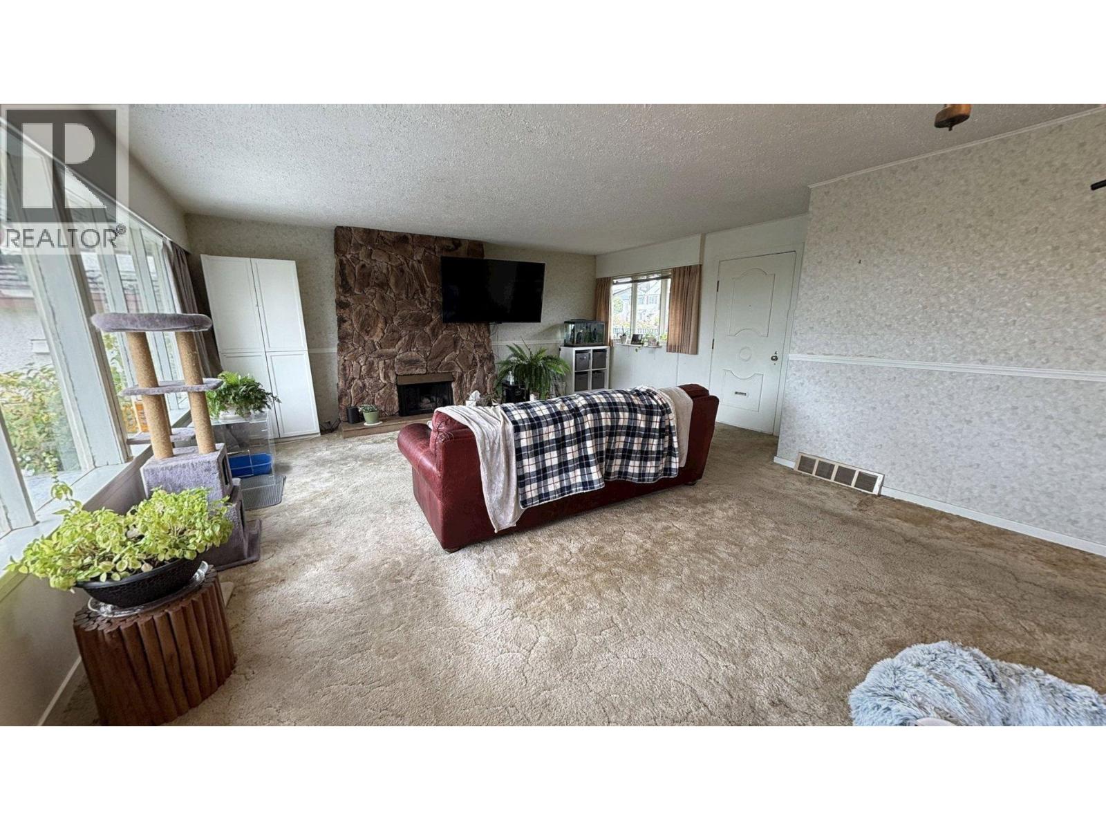 4258 IRMIN STREET, Burnaby - Image 1
