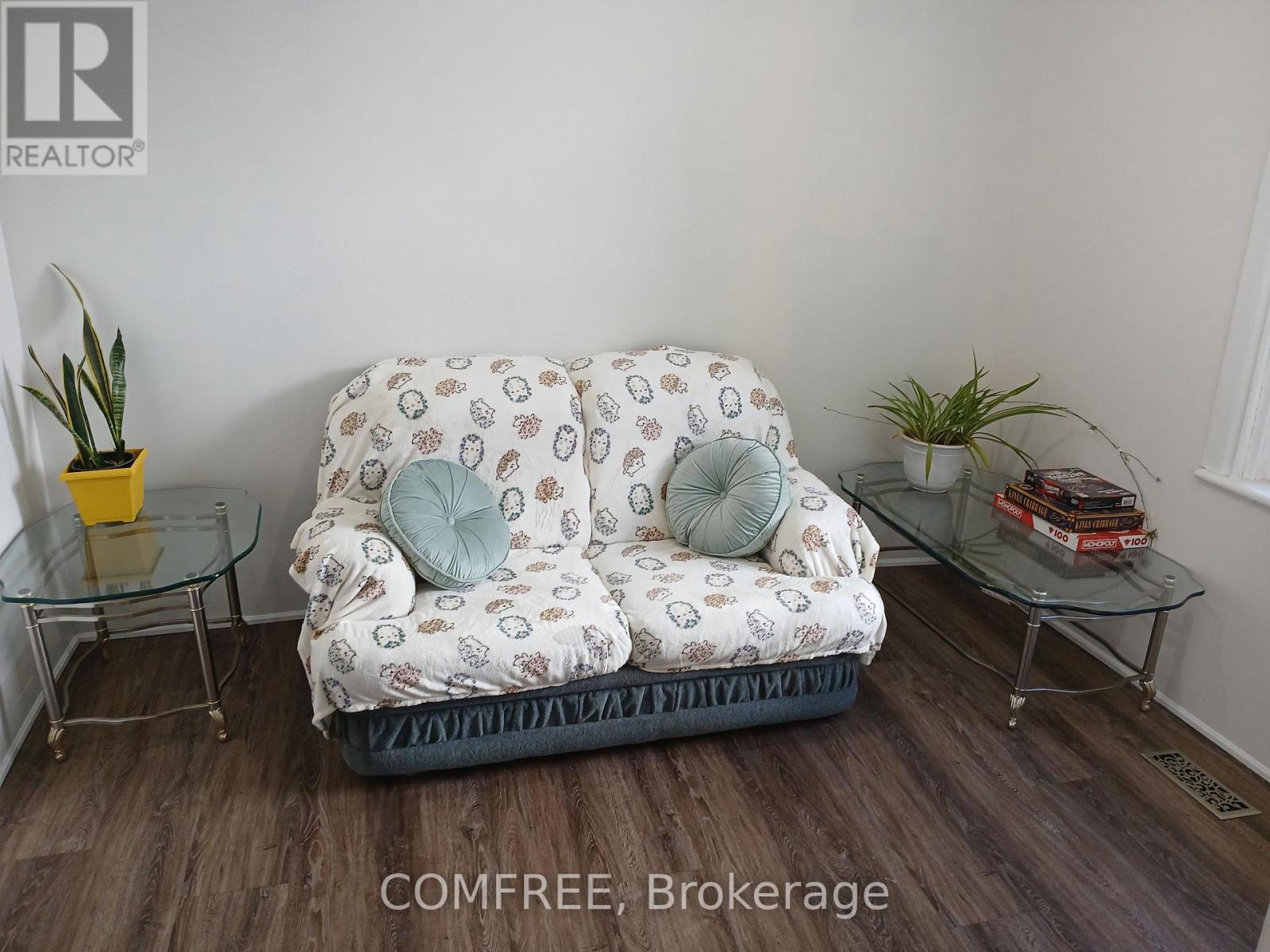 2 Miller Street — photo 10