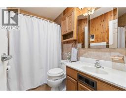 275 Northmount Drive NW - photo 16