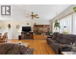 275 Northmount Drive NW - photo 5