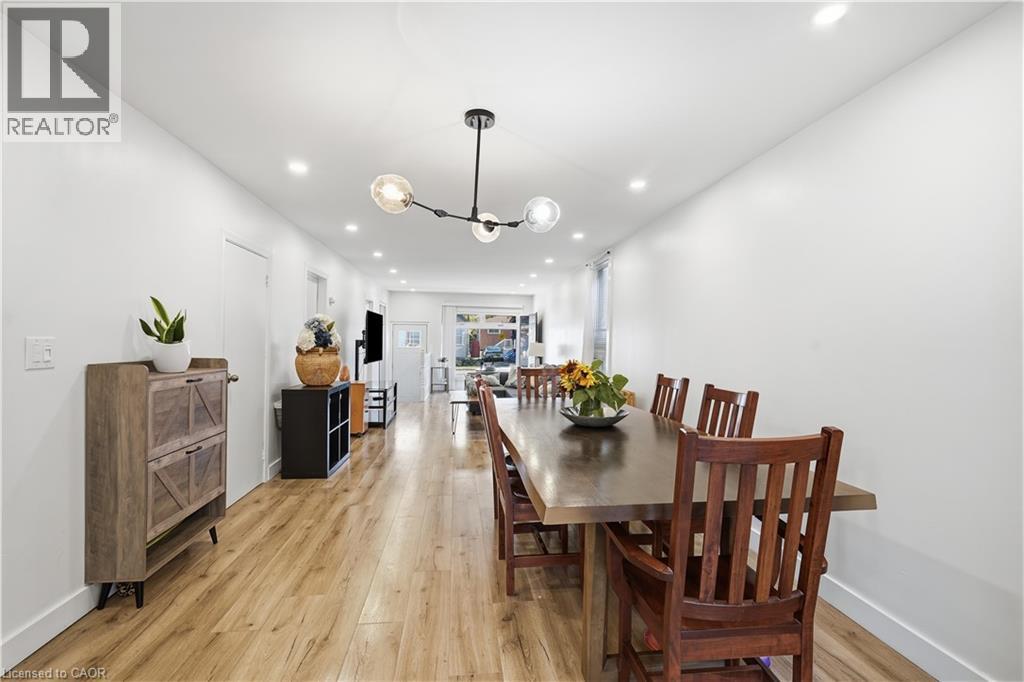 658 UPPER WELLINGTON Street - Image 13