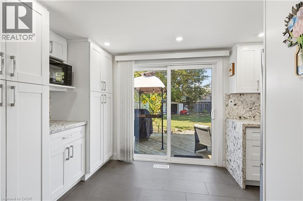 658 UPPER WELLINGTON Street - Image 14