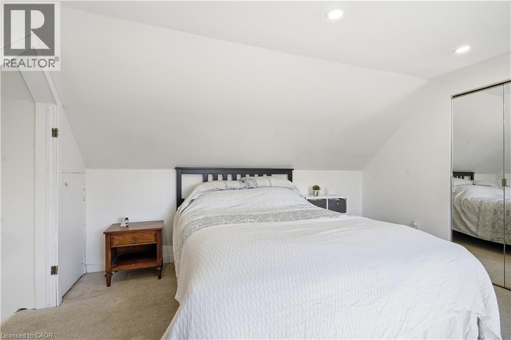 658 UPPER WELLINGTON Street - Image 26
