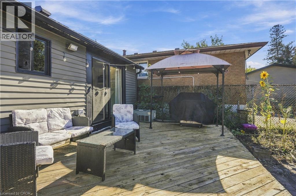 658 UPPER WELLINGTON Street - Image 40