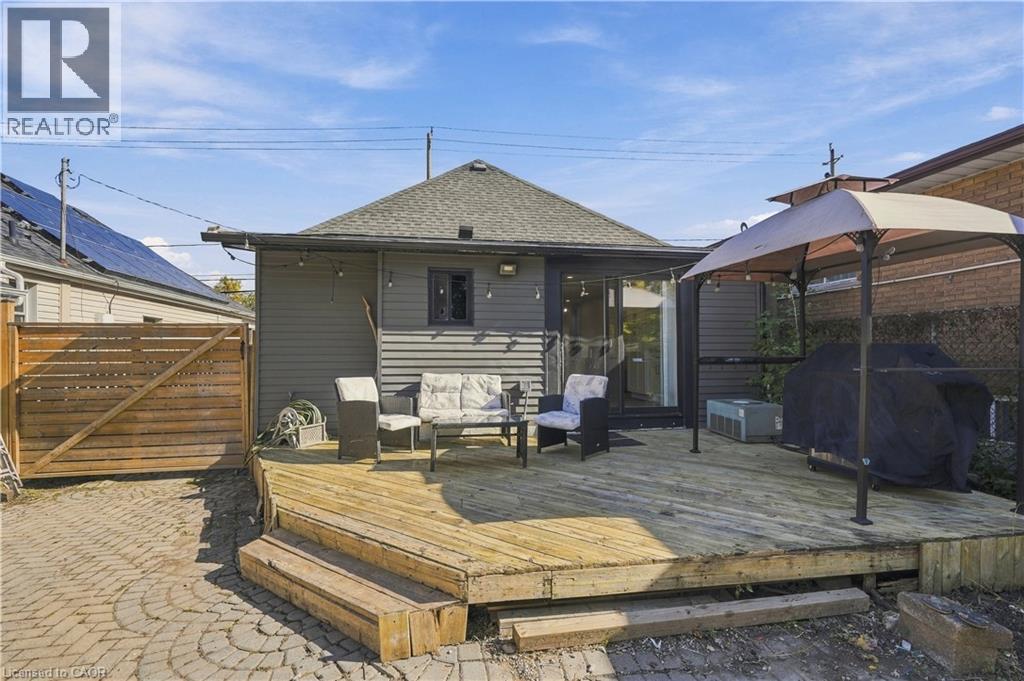 658 UPPER WELLINGTON Street - Image 41