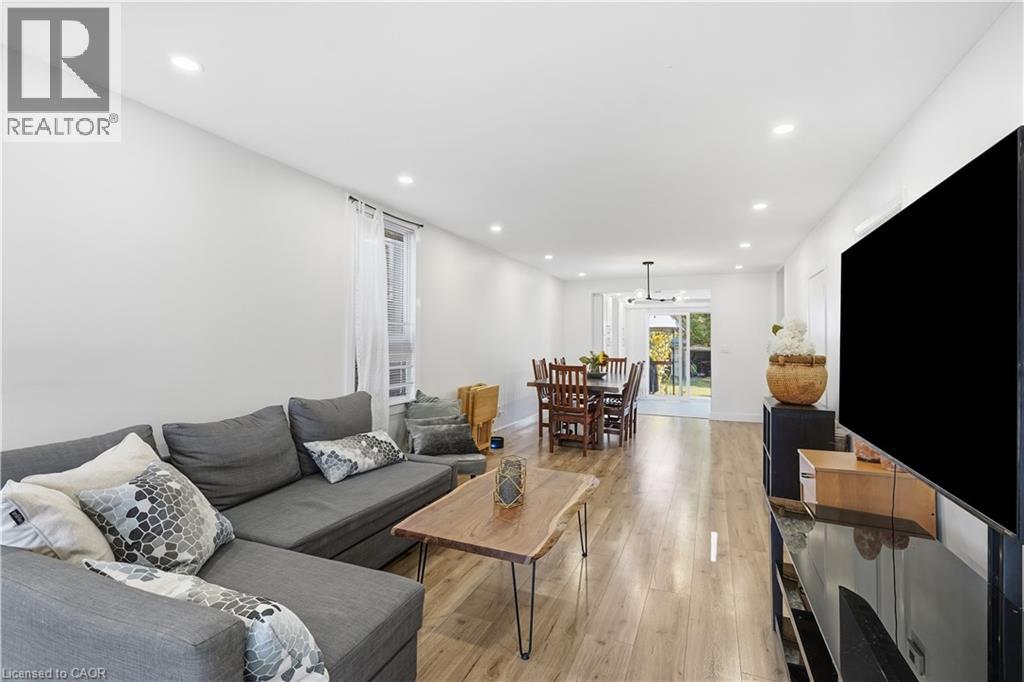 658 UPPER WELLINGTON Street - Image 9