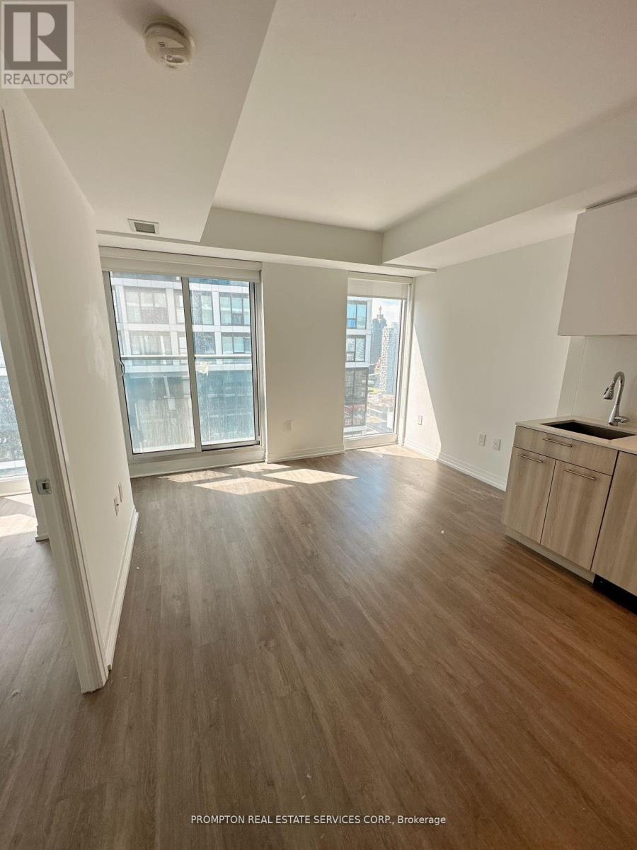 251 Jarvis Street — photo 7
