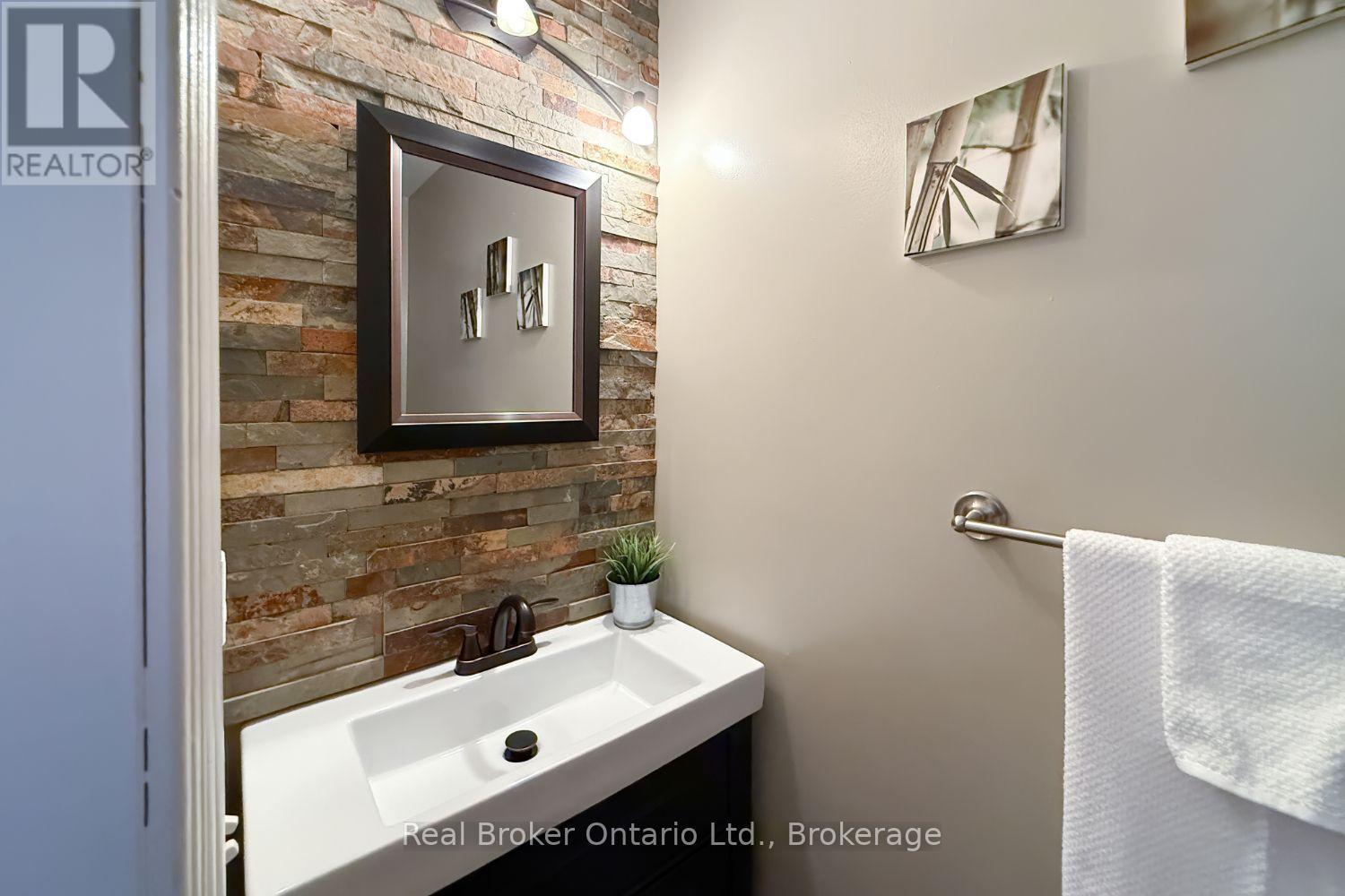119 ALLWORTH CRESCENT - 12