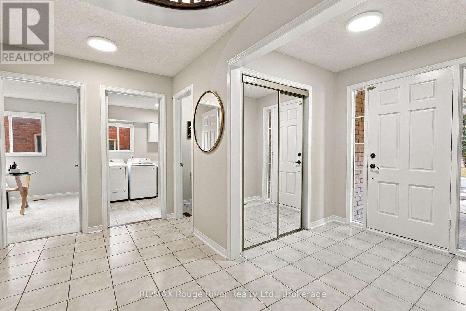 51 Lofthouse Drive, Whitby, ON photo 3