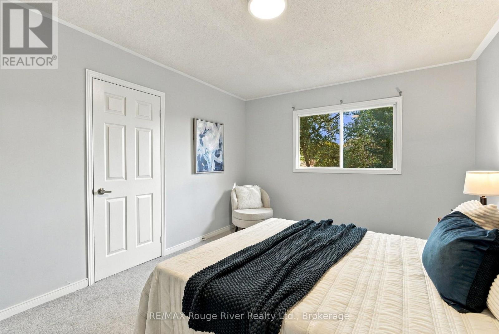 51 LOFTHOUSE DRIVE - 34