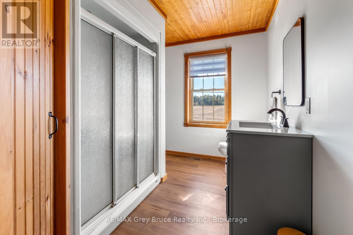 402622 GREY 17 ROAD - Image 21