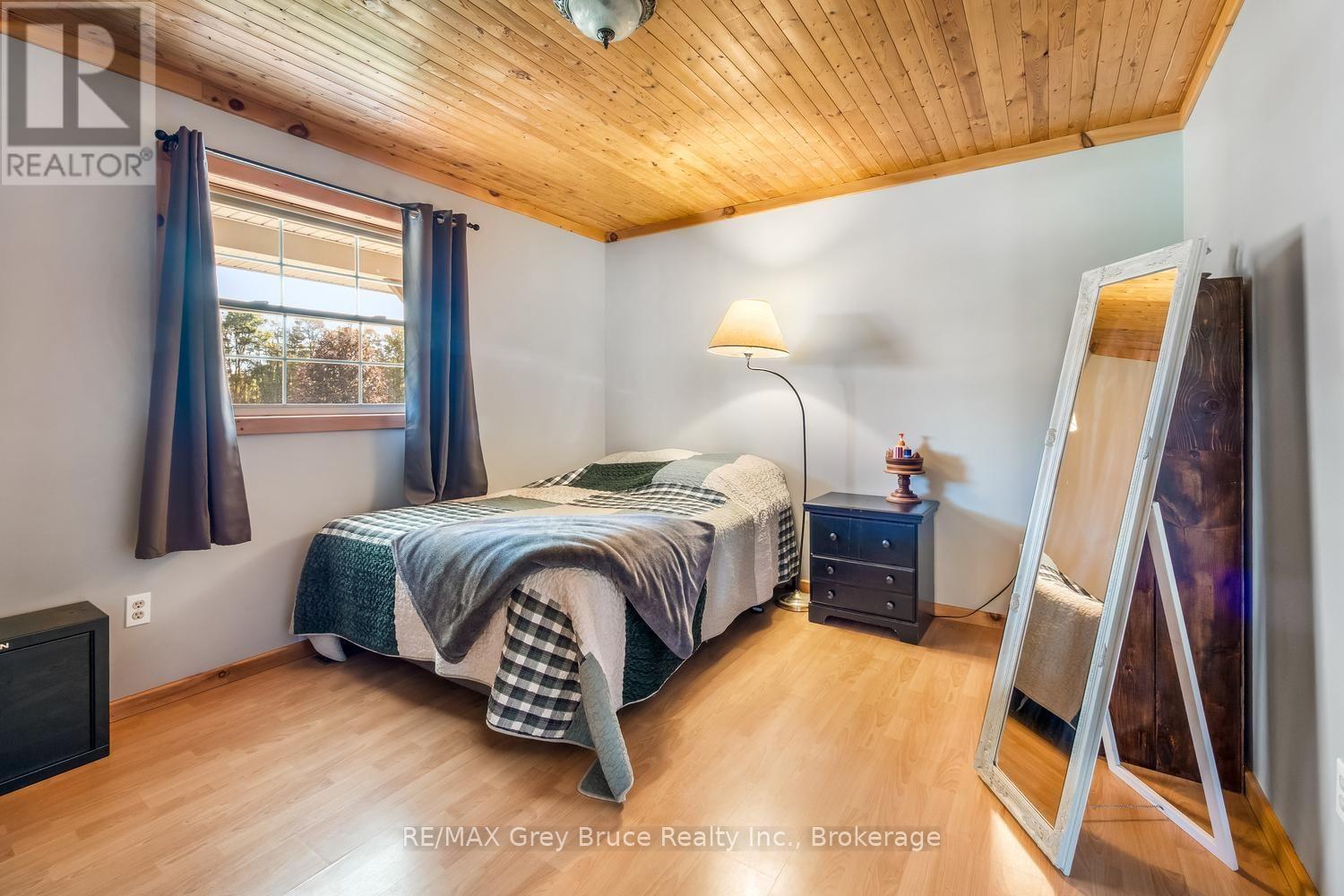 402622 GREY 17 ROAD - Image 22