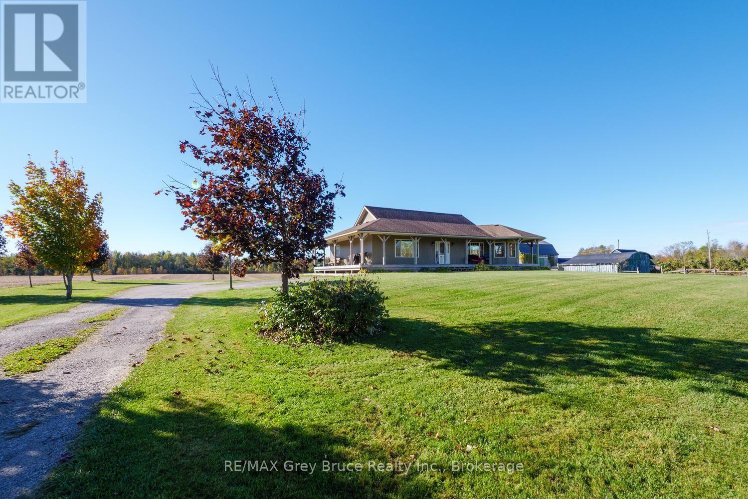 402622 GREY 17 ROAD - Image 3