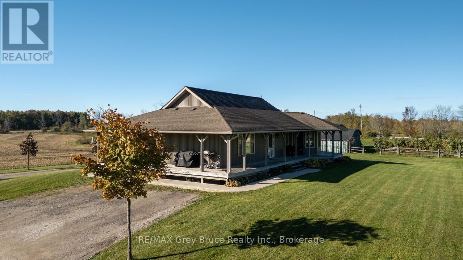 402622 GREY 17 ROAD - Image 35