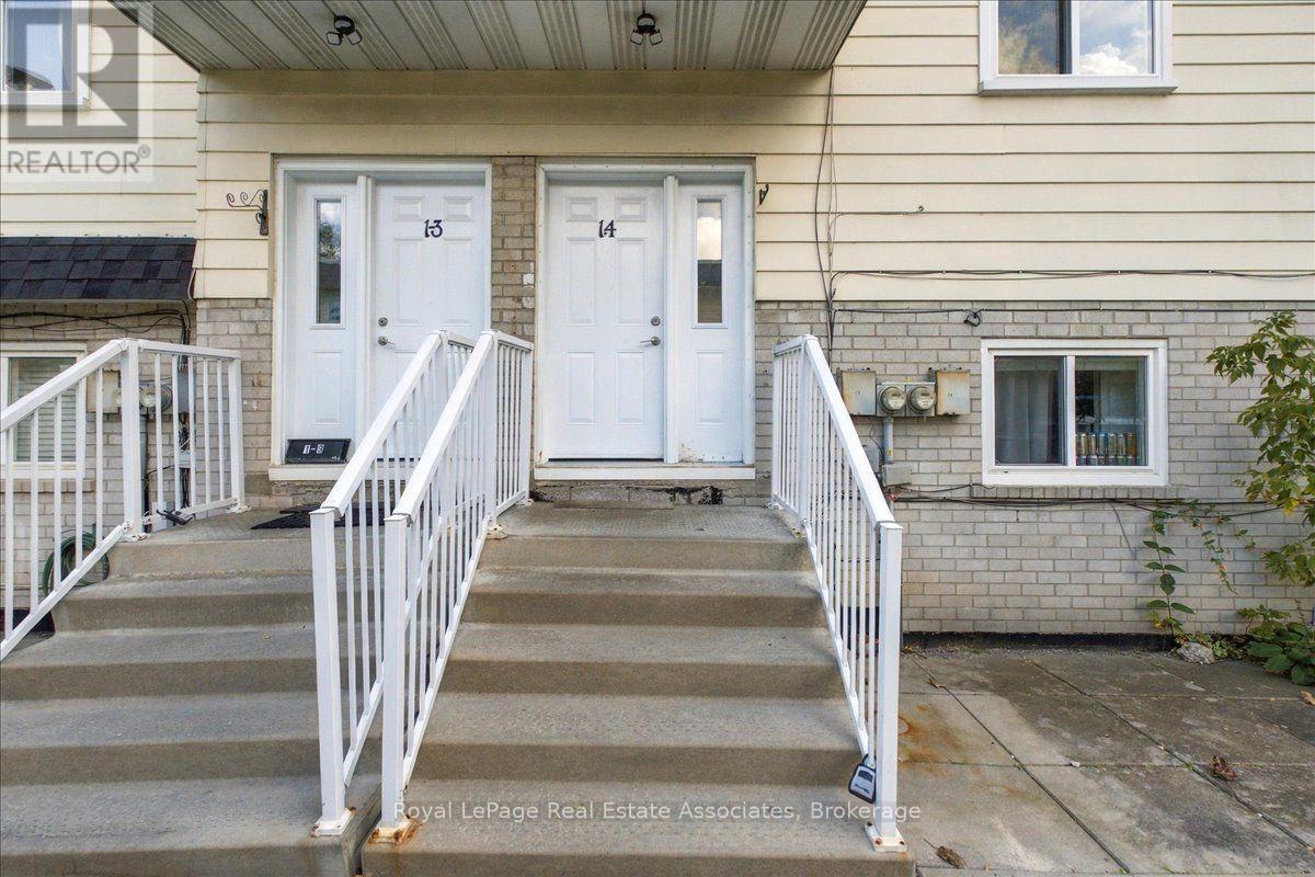 #1-4 540 MARY STREET E - 2