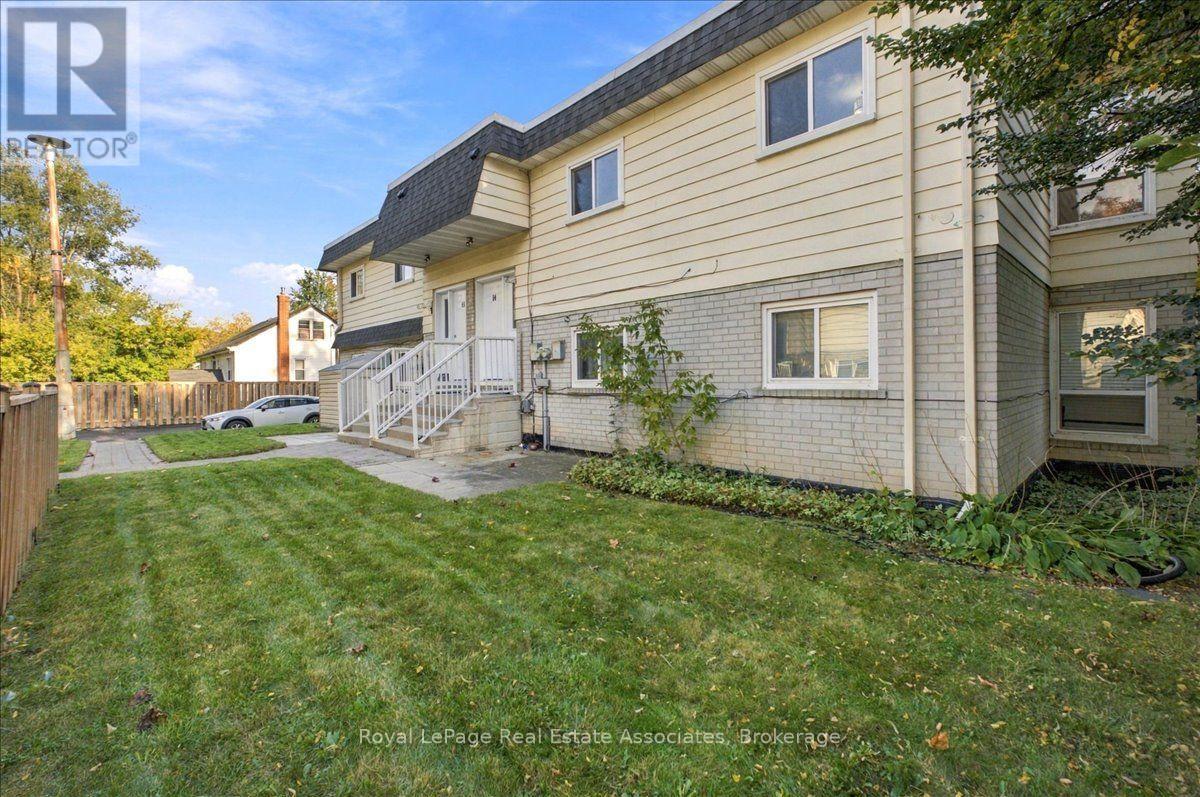 #1-4 540 MARY STREET E - 3