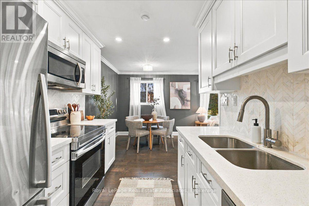 #1-4 540 MARY STREET E - 6
