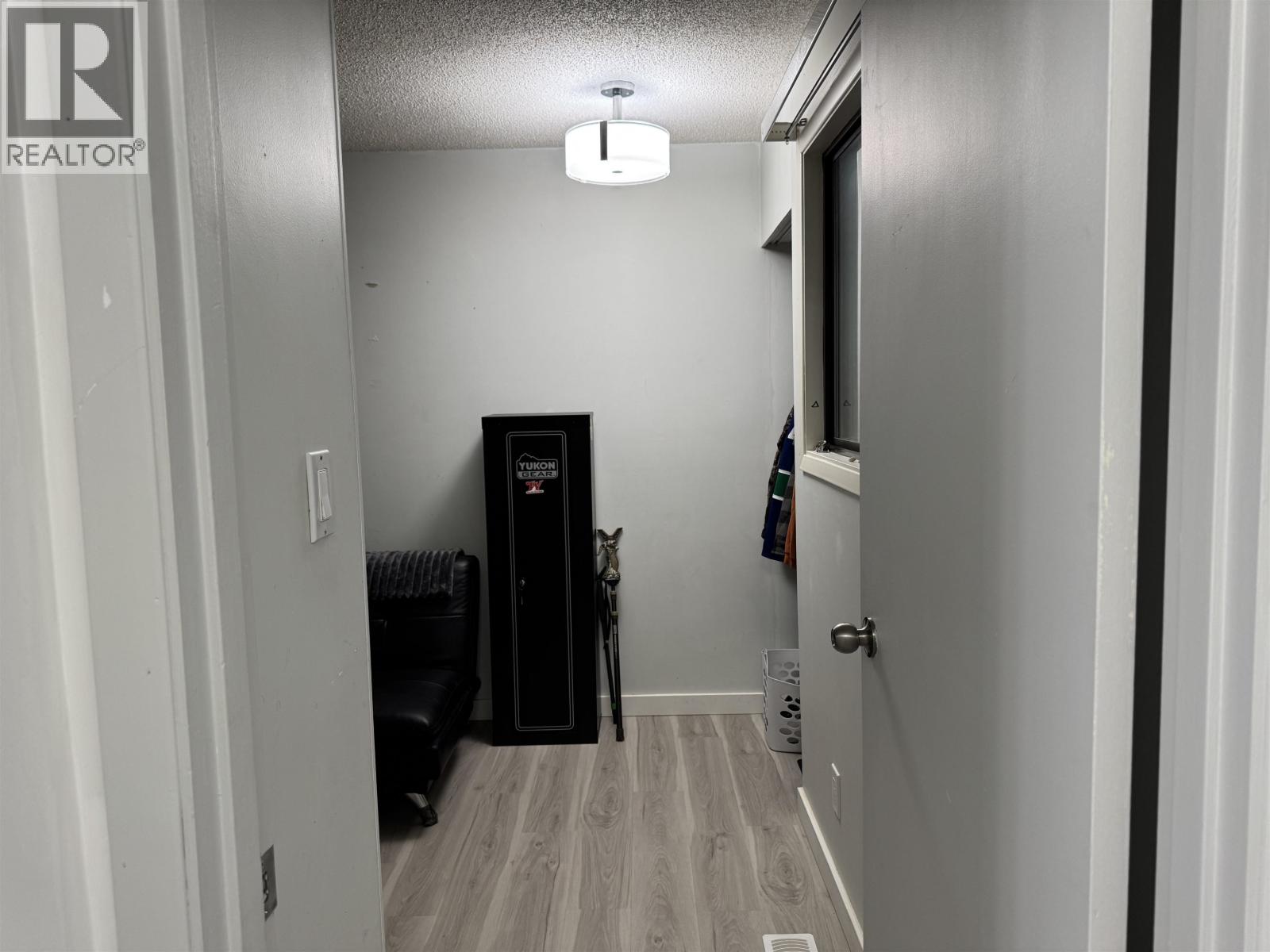 #12 800 N SECOND AVENUE - 28