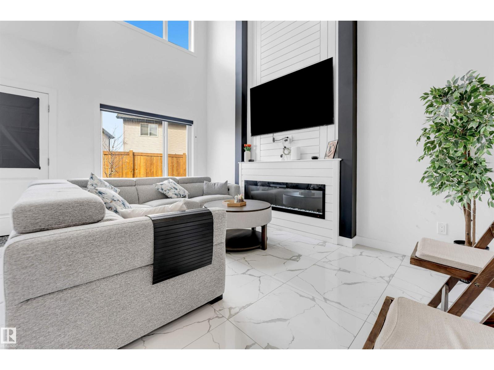 1428 11 AV NW - 13