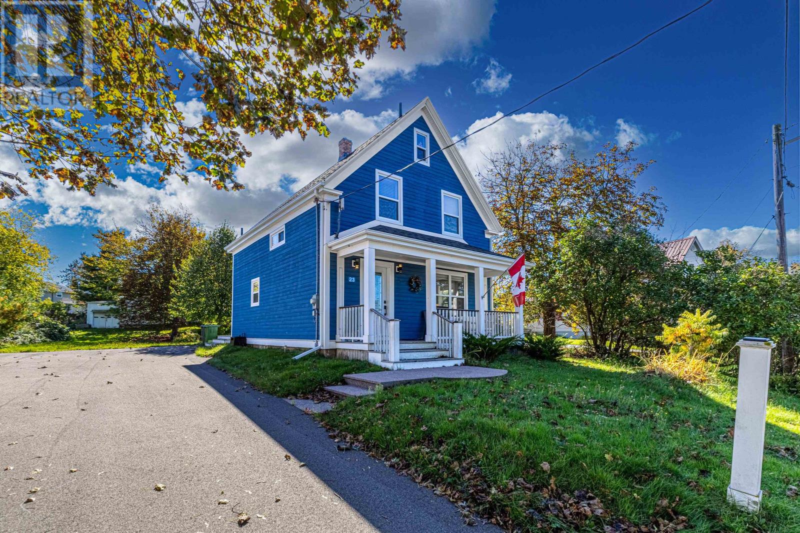 23 WESTVIEW Drive - 1