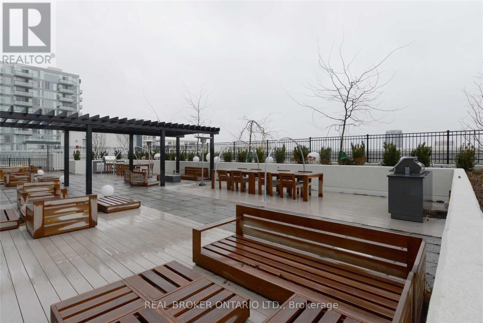 180 Enterprise Boulevard — photo 32