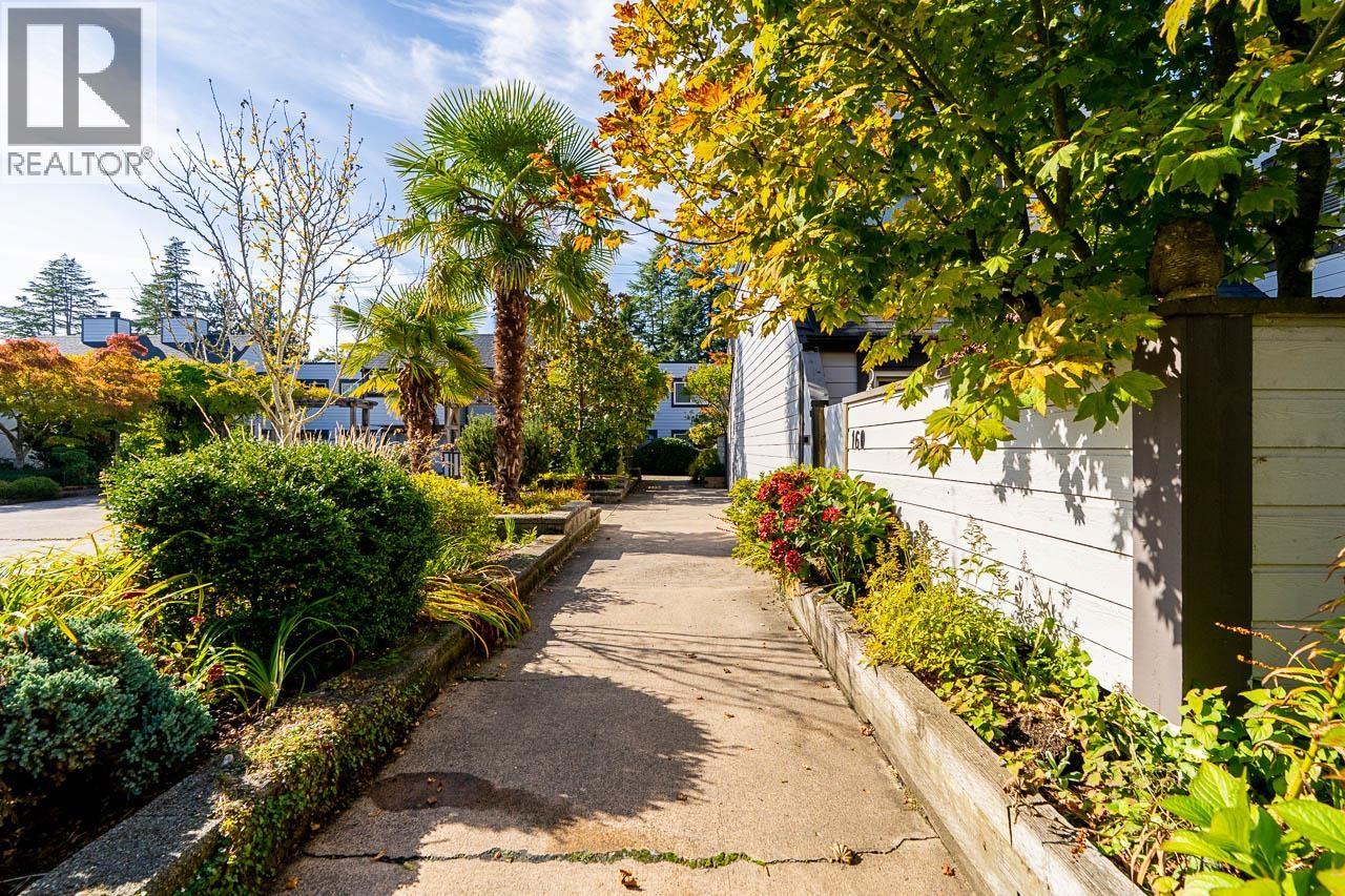 Photo of 157 5421 10 AVENUE 27