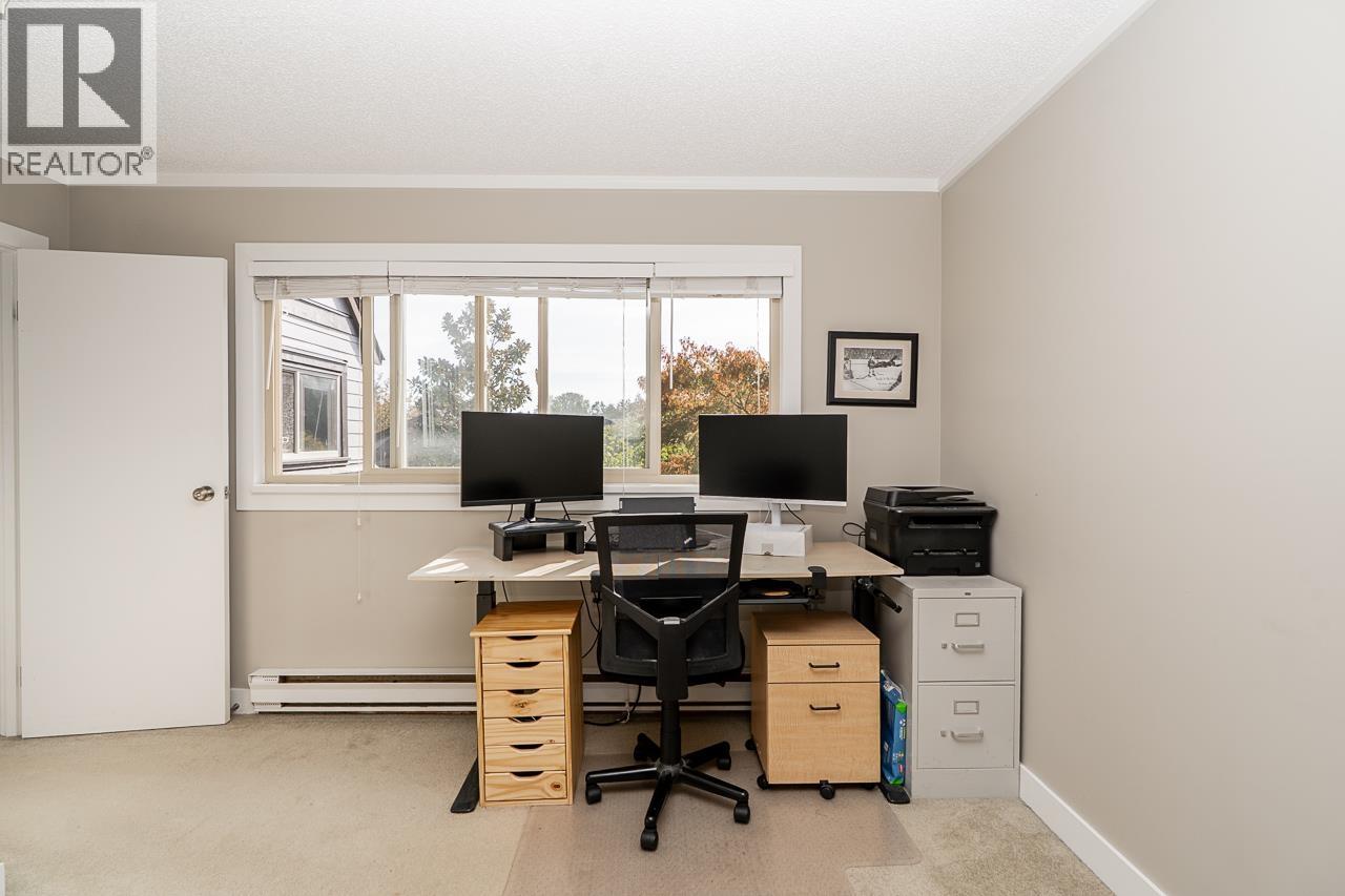 Photo of 157 5421 10 AVENUE 25