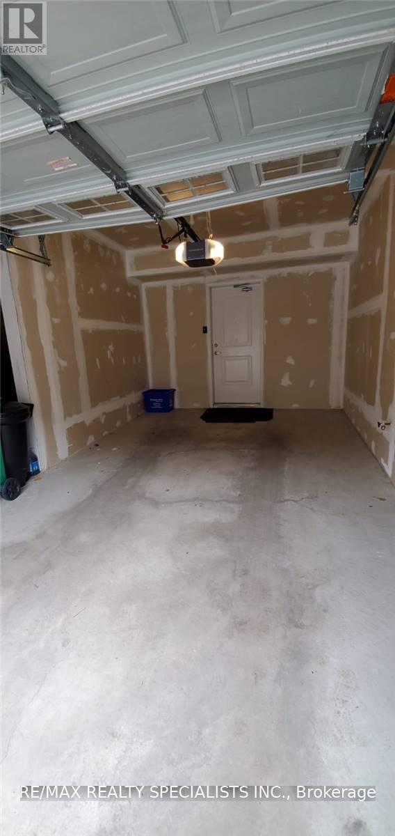 3135 Boxford Crescent — photo 10