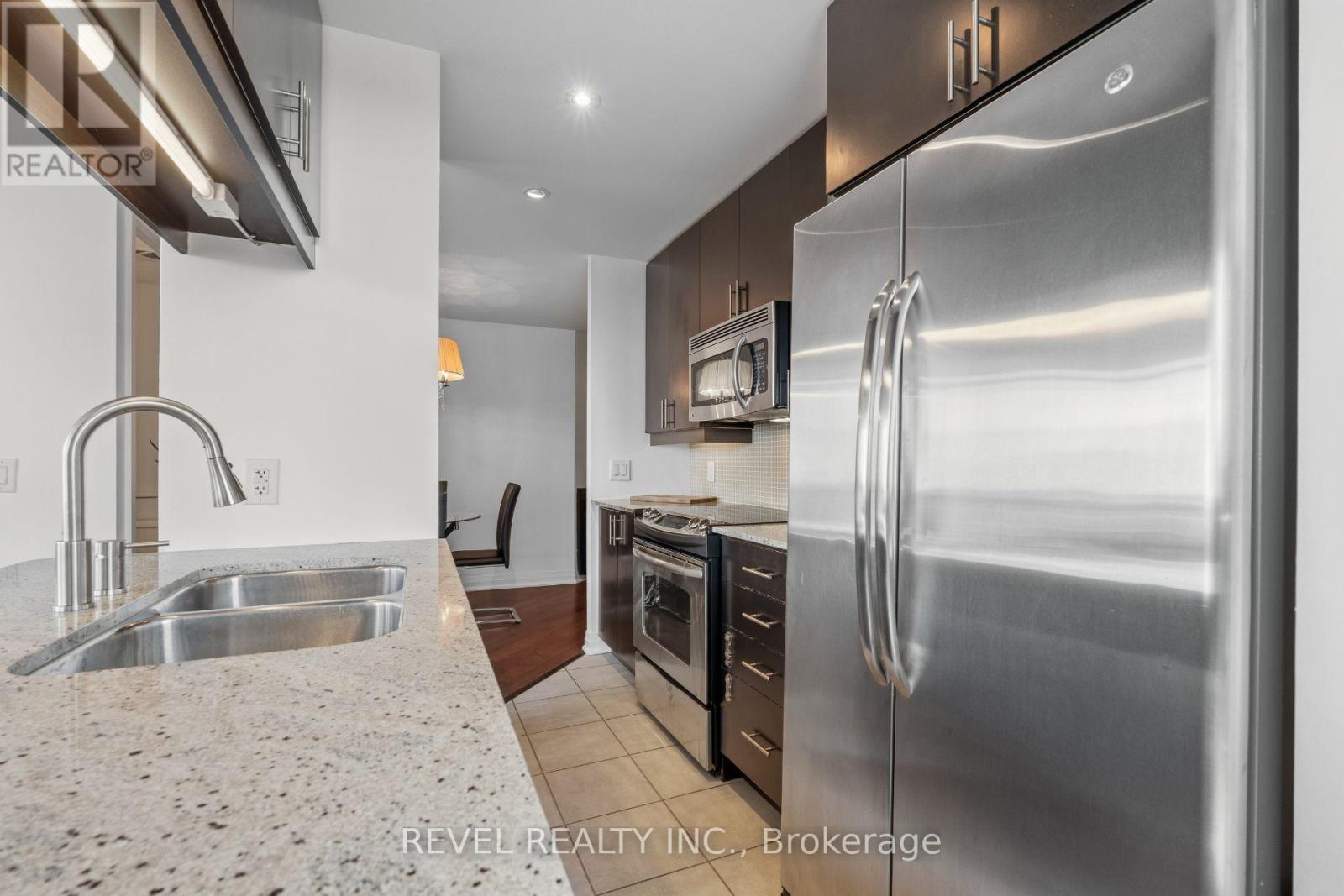 511- 1055 Southdown Road, Mississauga, ON photo 9