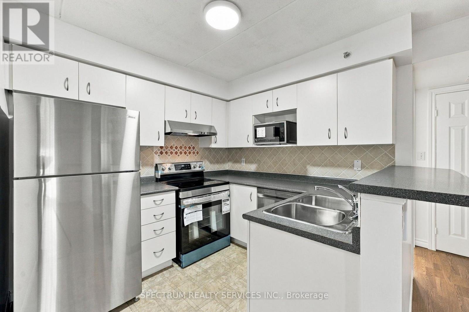 208- 1480 Bishops Gate, Oakville, ON photo 11