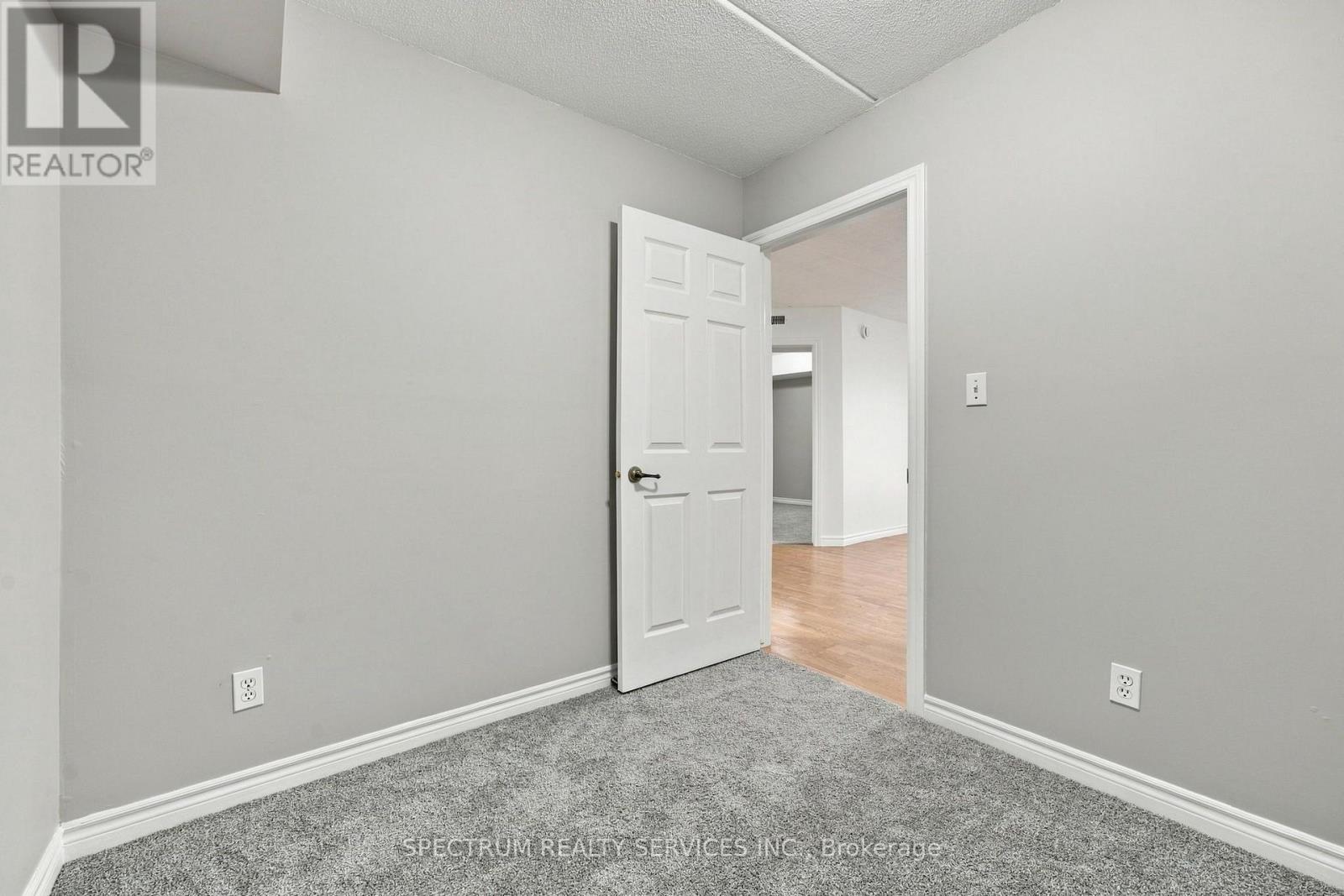 208- 1480 Bishops Gate, Oakville, ON photo 16