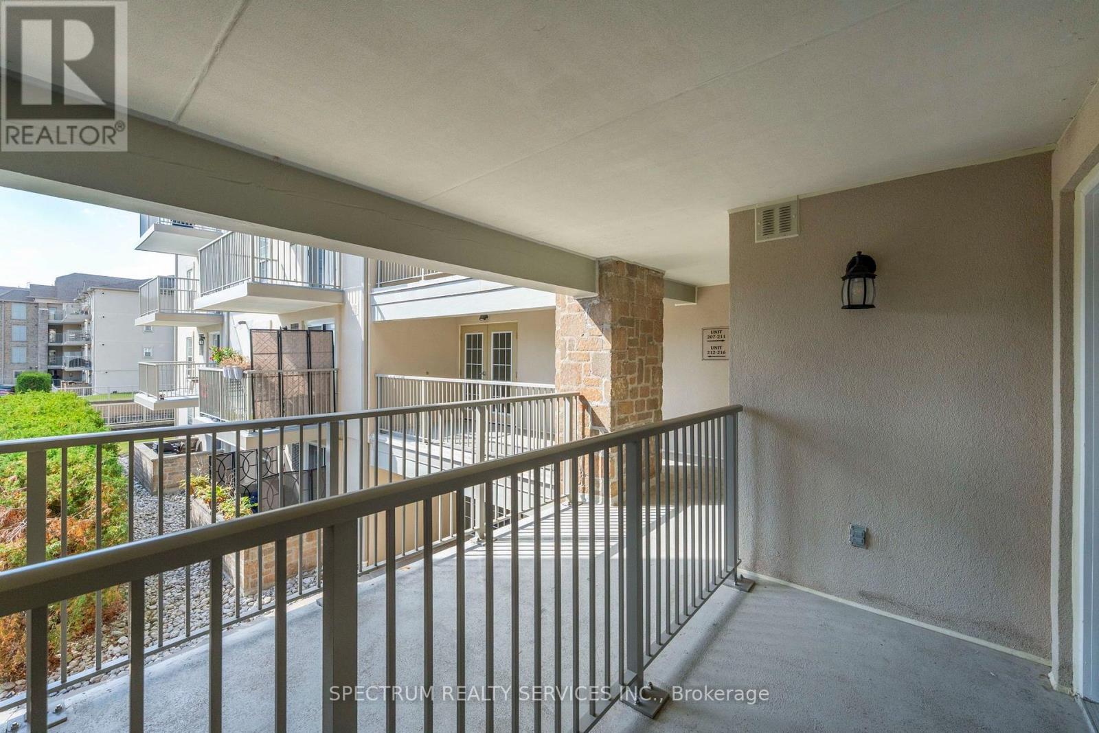 208- 1480 Bishops Gate, Oakville, ON photo 25