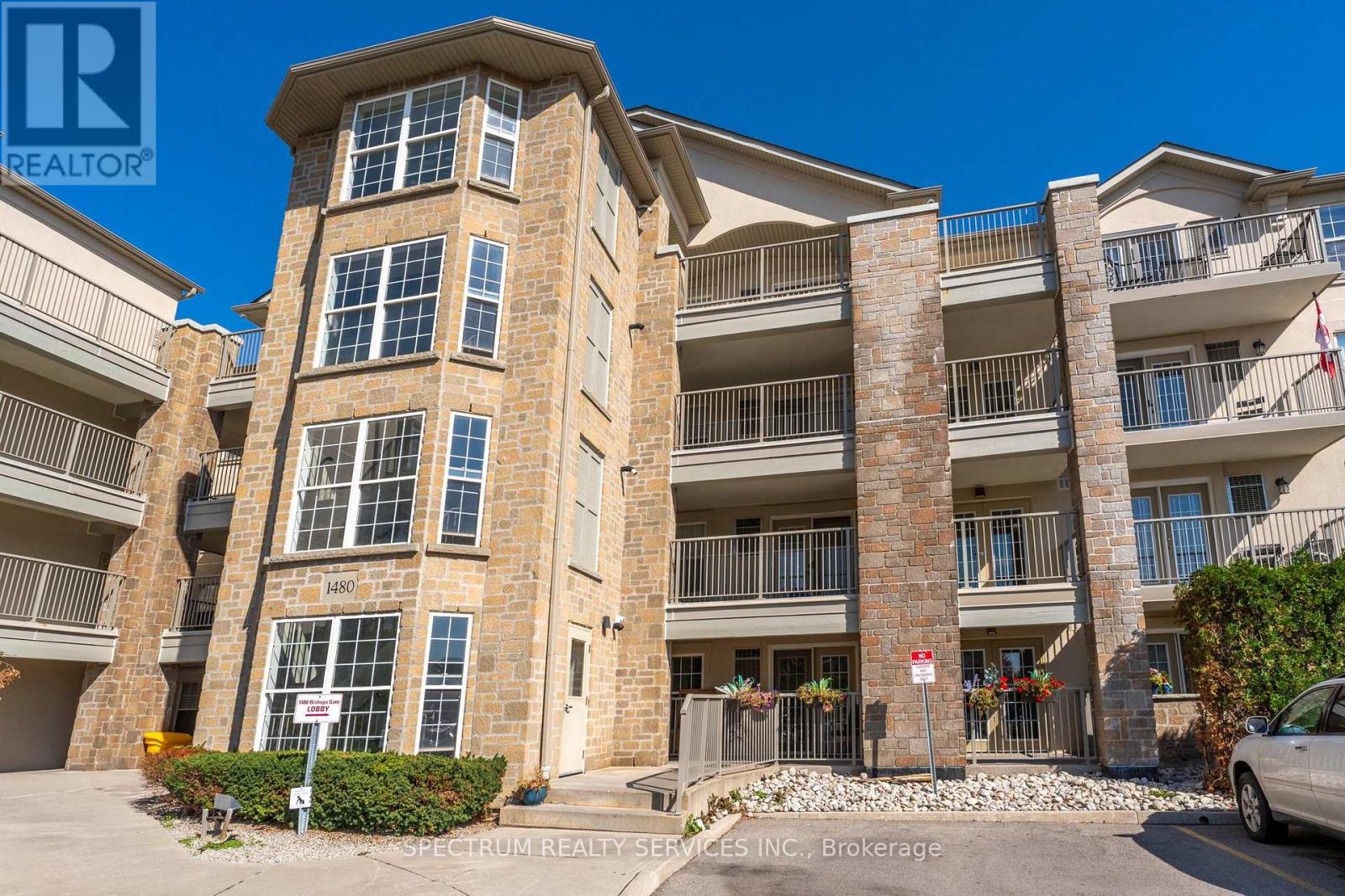 208- 1480 Bishops Gate, Oakville, ON photo 3