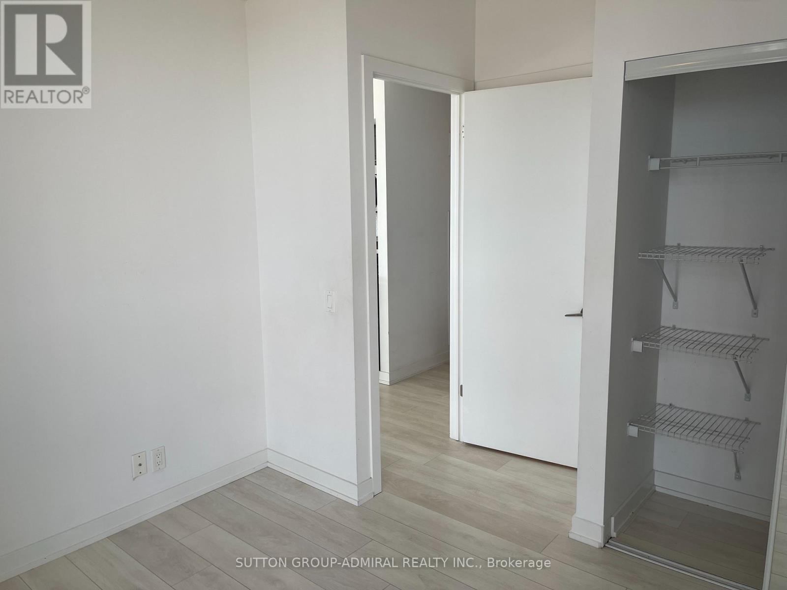 2212 Lake Shore Boulevard West — photo 13