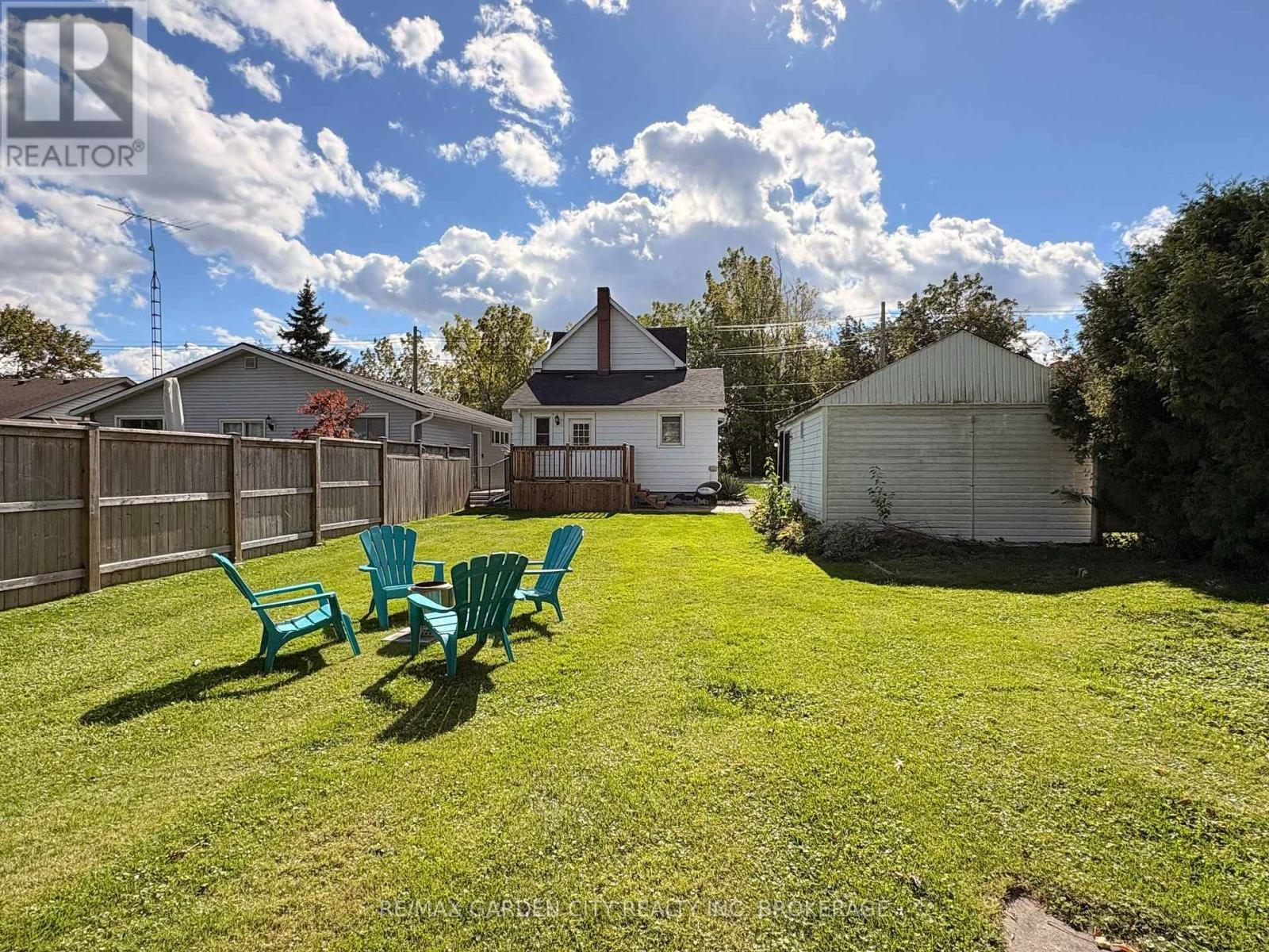 41 Port Robinson Road — photo 46