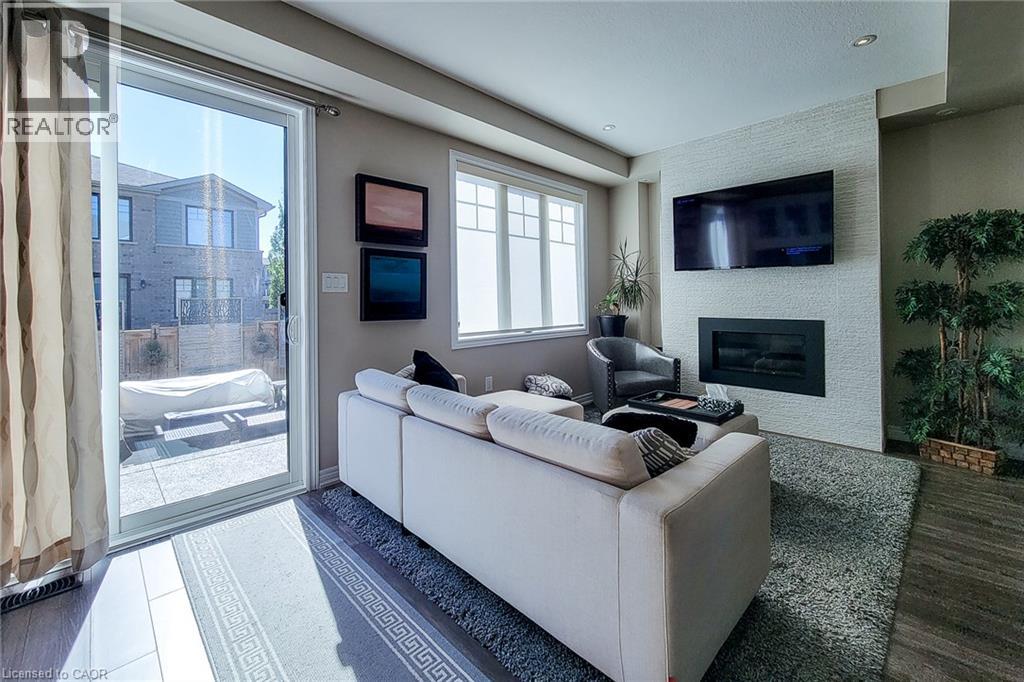 65 WATERVIEW Lane - Image 24