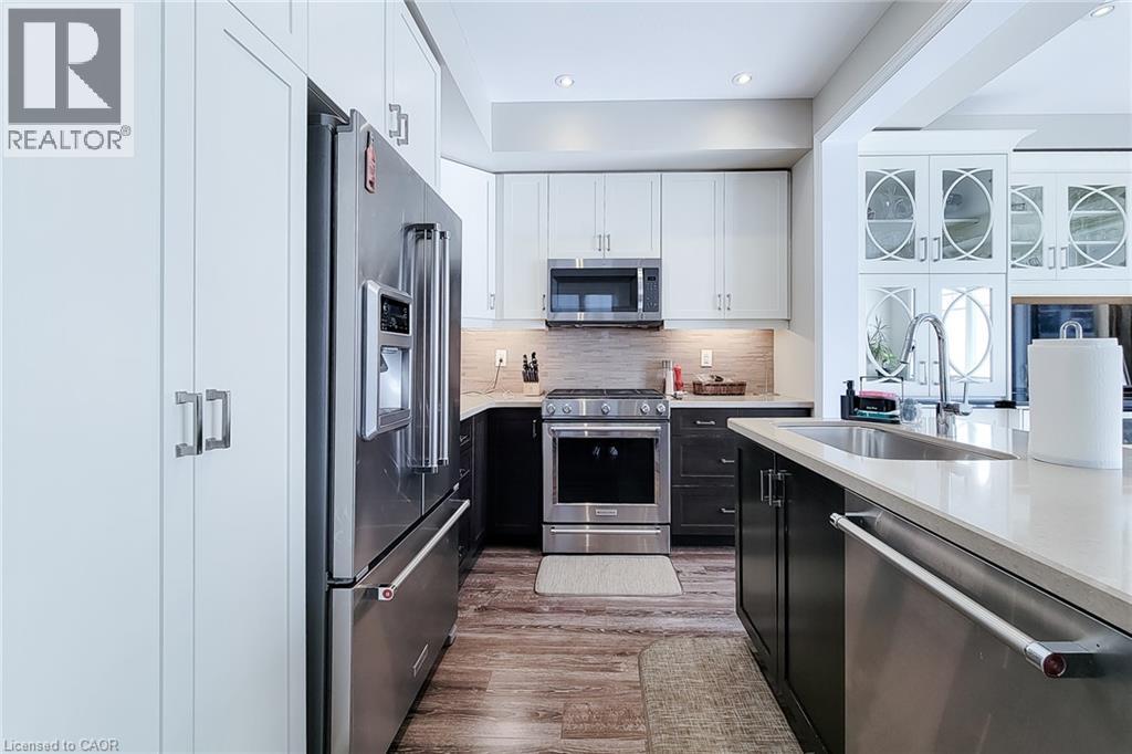 65 WATERVIEW Lane - 30