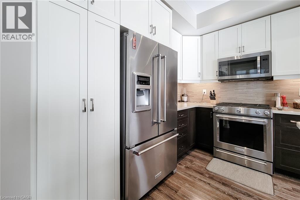 65 WATERVIEW Lane - 33