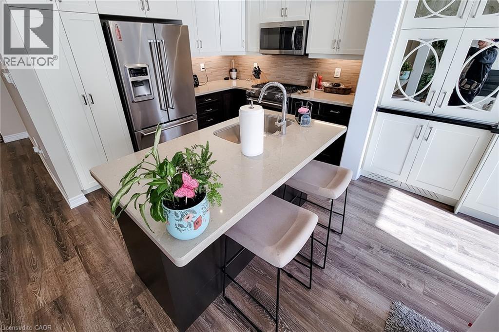 65 WATERVIEW Lane - 34