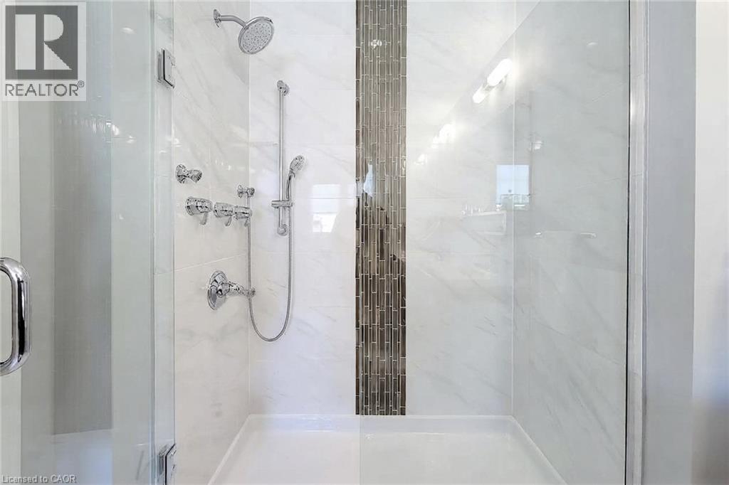 65 WATERVIEW Lane - 42