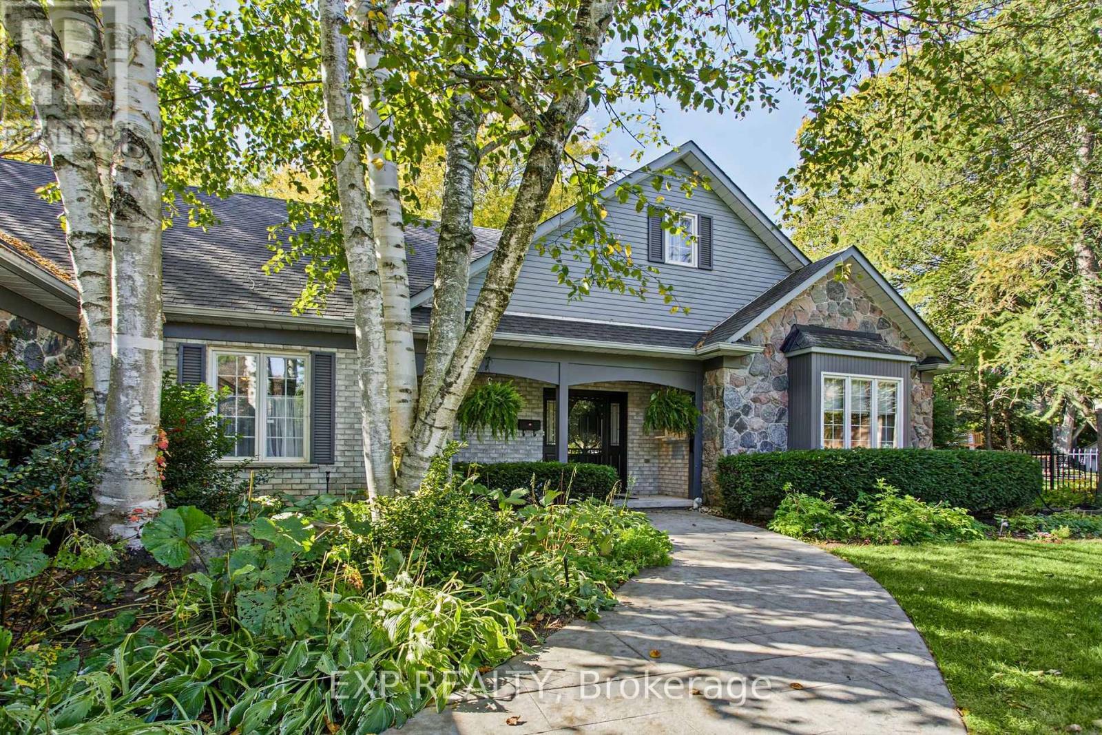 Photo of 5 VanStraalen Street