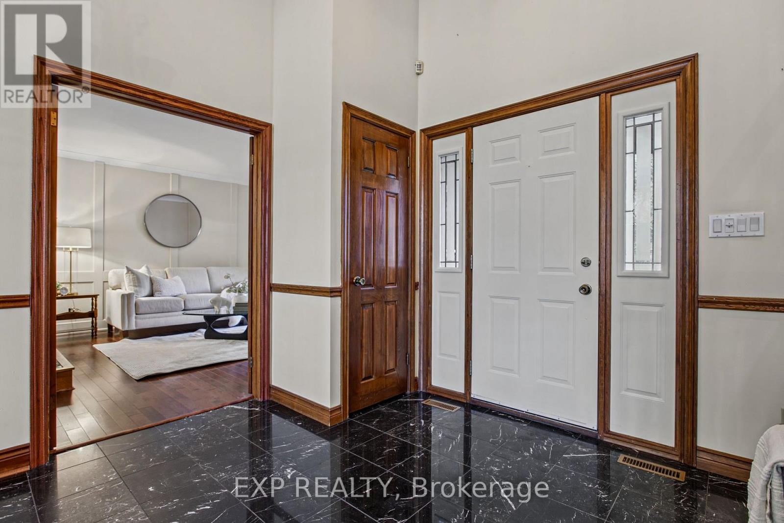 5 VanStraalen Street, Hamilton, ON photo 5