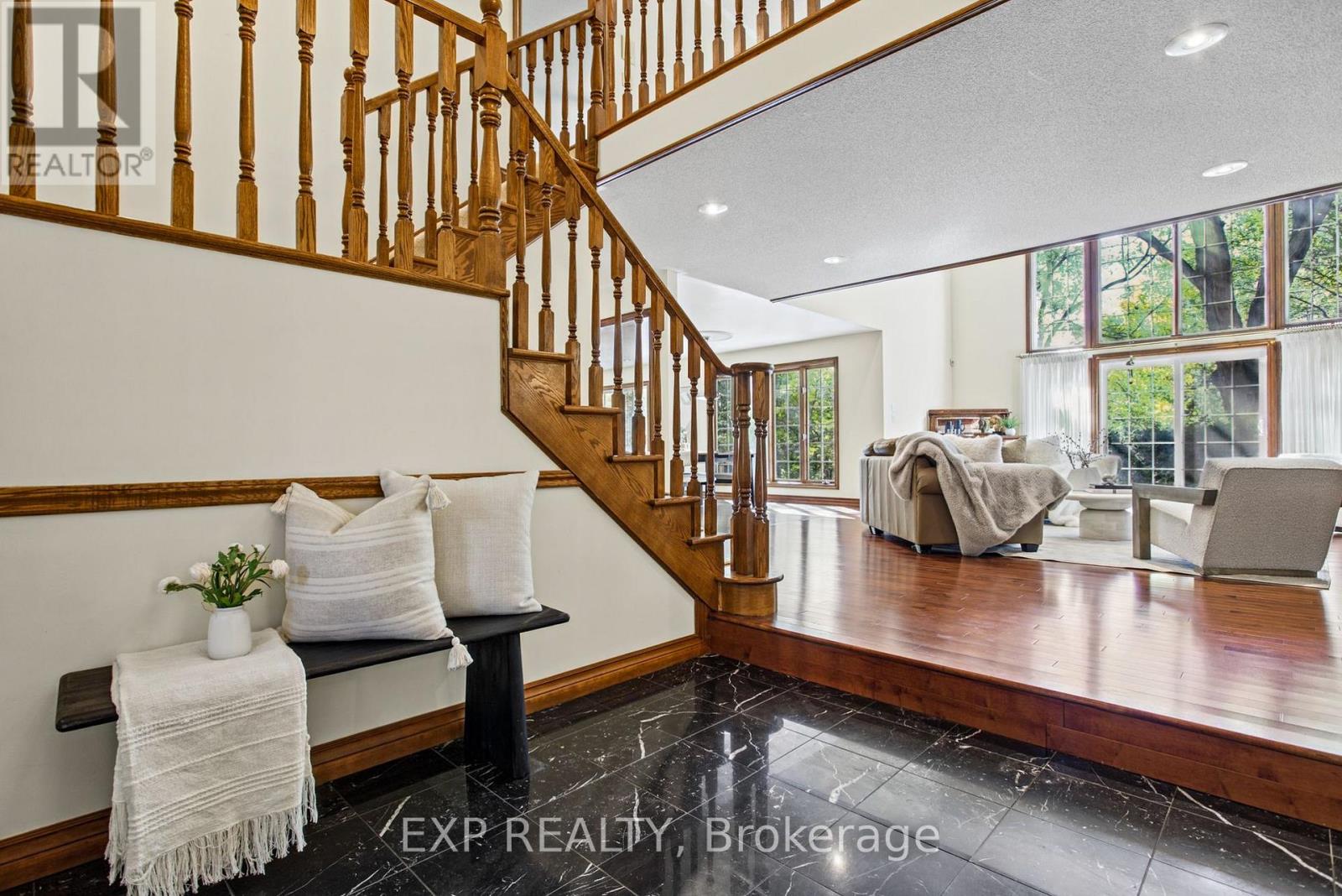 5 VanStraalen Street, Hamilton, ON photo 6