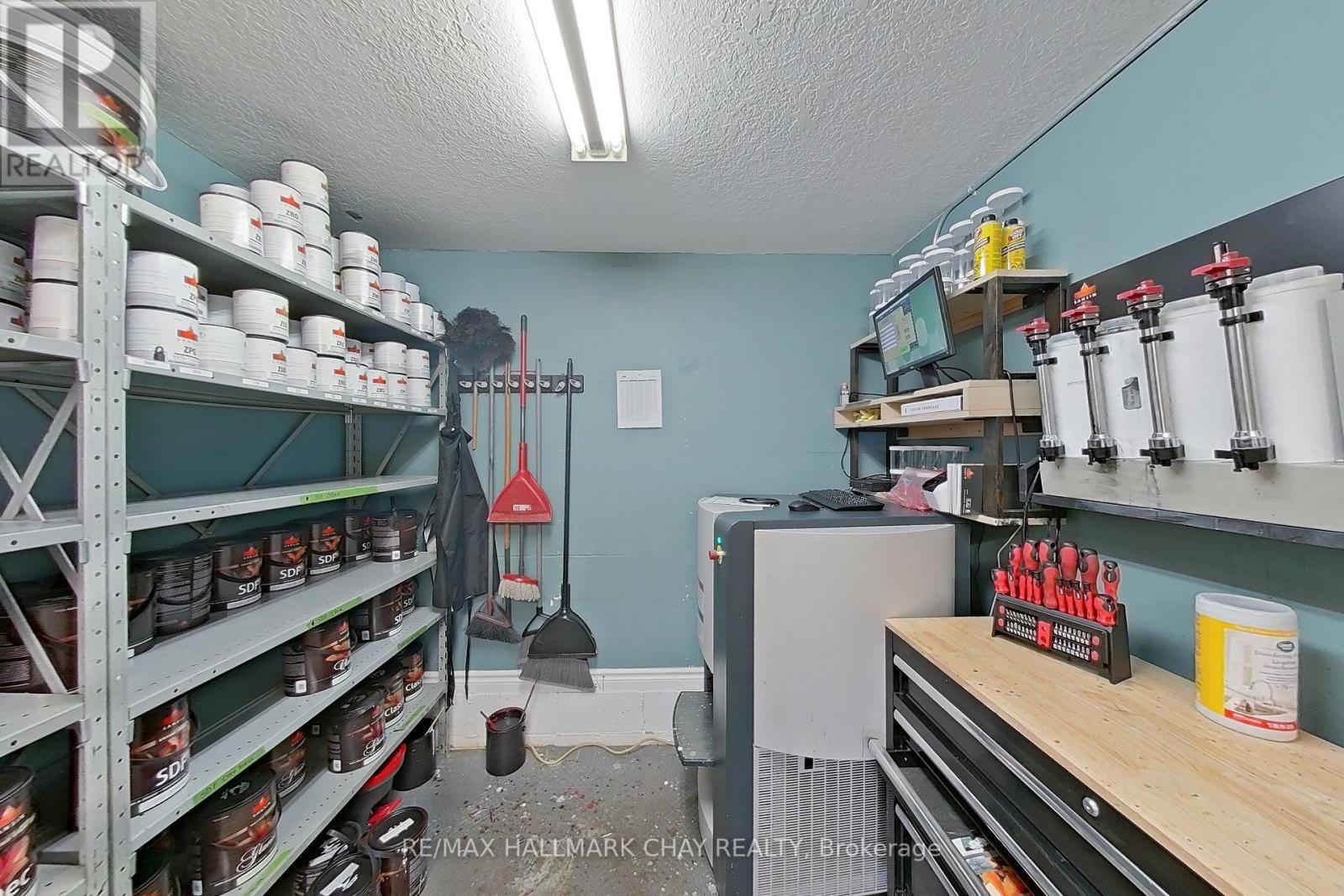 717950 Highway 6 — photo 26