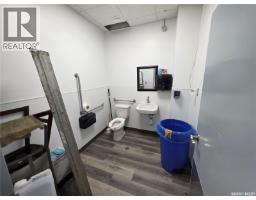A 2740 Avonhurst Drive, Regina, SK S4R3J4 Photo 16